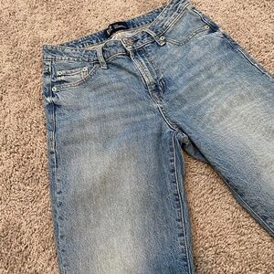 GAP STRAIGHT LEG BLUE JEANS.